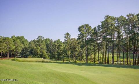 93 Abbottsford Dr, Pinehurst, NC 28374 photo 2