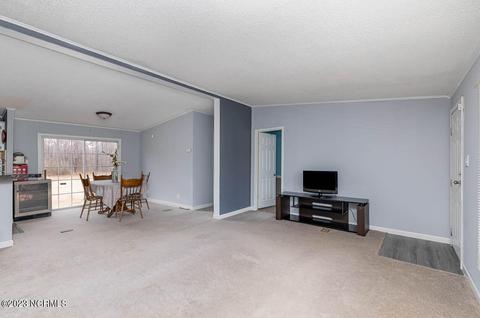 588 Phillips Rd, Selma, NC 27576 photo 11