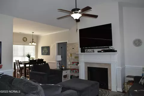 1234 Grayleigh Dr, Ayden, NC 28513 photo 2