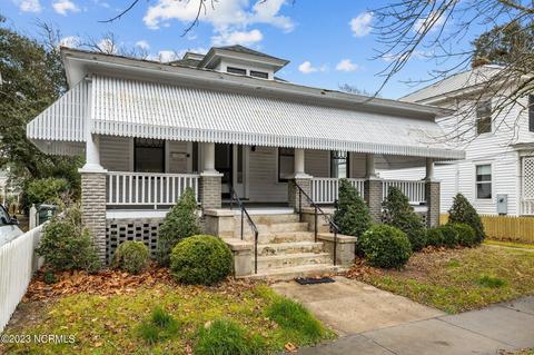 110 Pollock St, Beaufort, NC 28516
