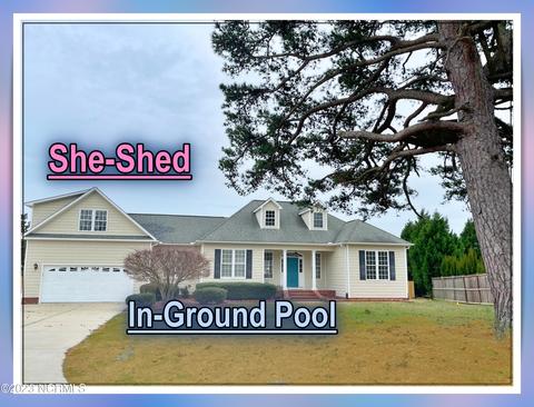 105 Barkside Ln, New Bern, NC 28562