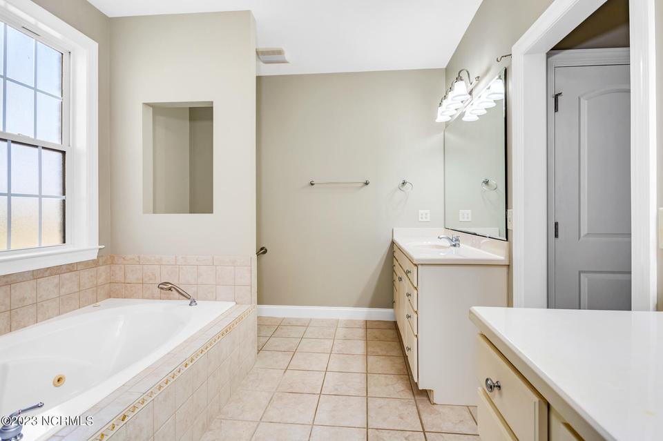  5109 Somersett Ln, Wilmington, NC 28409 photo 12