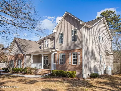 333 Long Leaf Dr, Hampstead, NC 28443 photo 2