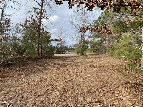 102 Jonathons, West End, NC 27376 photo 4