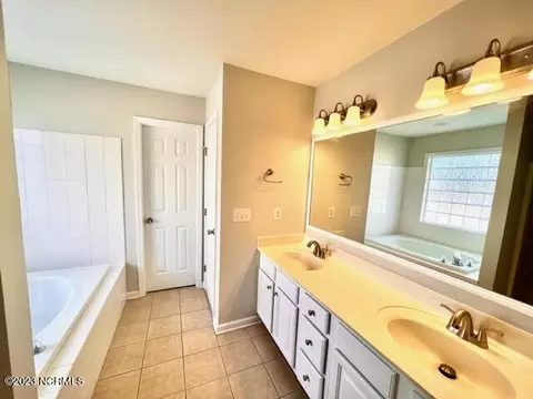 243 E Ivybridge Dr, Hubert, NC 28539 photo 16