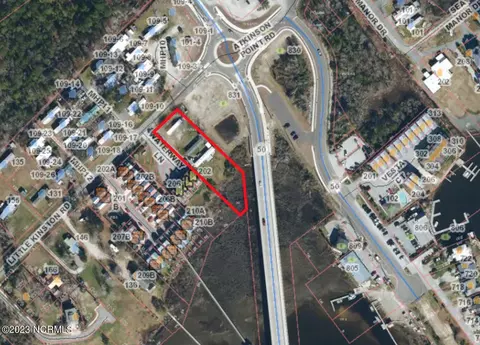 120 Little Kinston Rd, Surf City, NC 28445