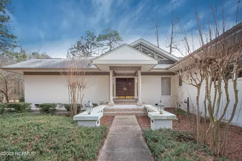 14 Squires Ln, Pinehurst, NC 28374 photo 2