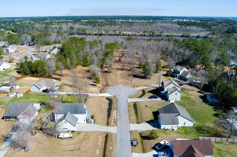 117 Norine Dr, Holly Ridge, NC 28445