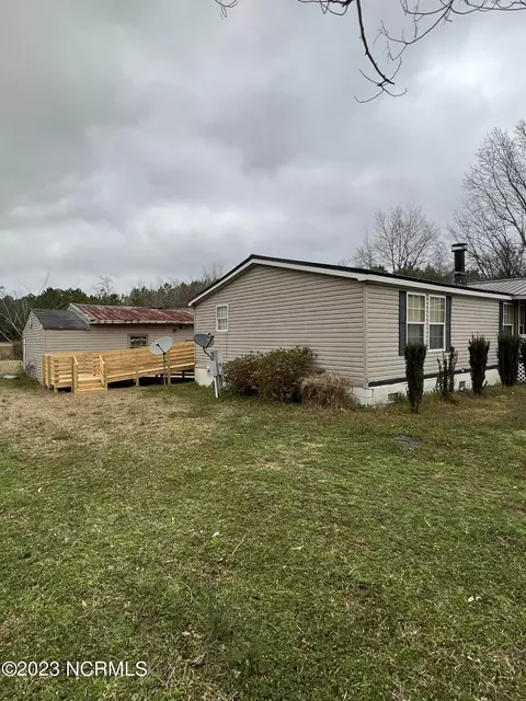 101 Bainbridge Ln, Atkinson, NC 28421 photo 2