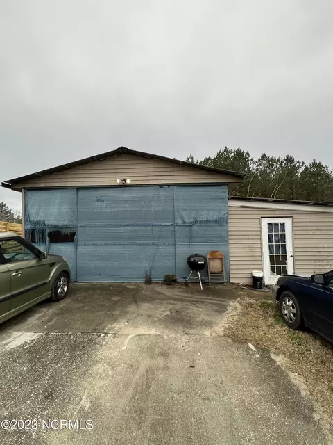 101 Bainbridge Ln, Atkinson, NC 28421 photo 6