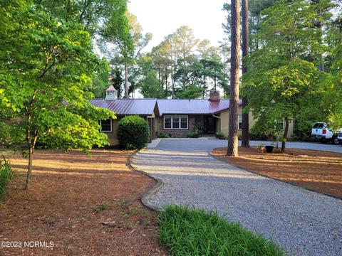 3096 Niagara Carthage Rd, Carthage, NC 28327