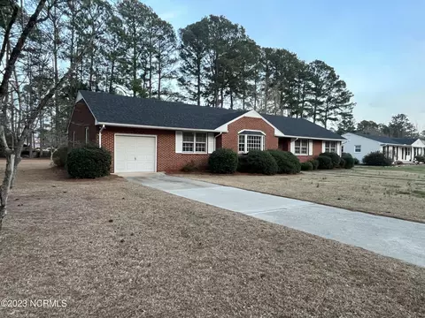 101 Springlake Dr, Murfreesboro, NC 27855 photo 3