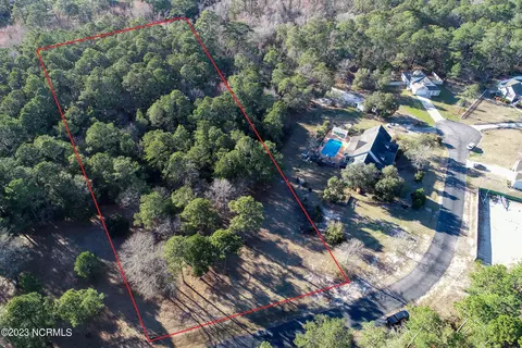 8353 Reidmont Dr SE, Southport, NC 28461