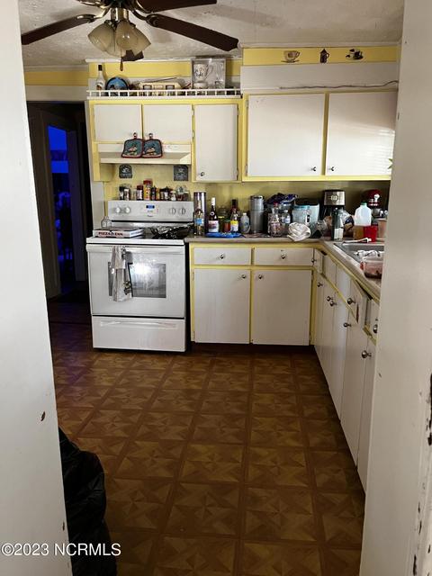 829 Wiregrass Rd, Hamlet, NC 28345 photo 8