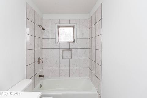 606 E Pollock St, Mount Olive, NC 28365 photo 24