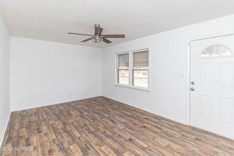 606 E Pollock St, Mount Olive, NC 28365 photo 17