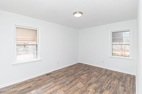 606 E Pollock St, Mount Olive, NC 28365 photo 22
