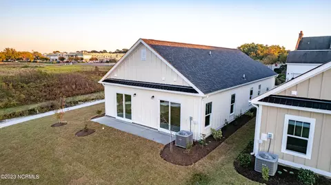 7613 Privateer Loop, Sunset Beach, NC 28468 photo 6