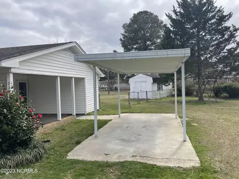 224 Fox Dr, Dudley, NC 28333 photo 3