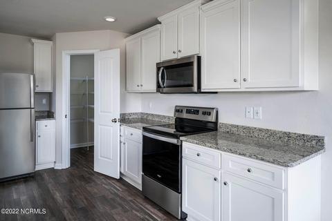 174 Poppleton Dr, Hampstead, NC 28443 photo 8