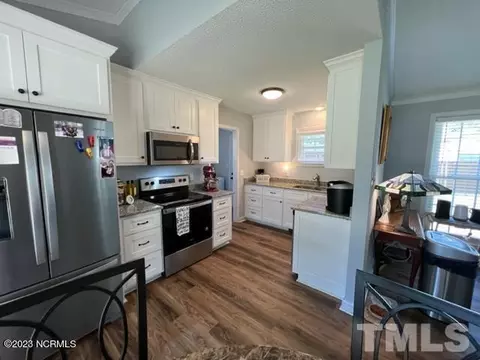 604 S 17th St, Erwin, NC 28339 photo 4