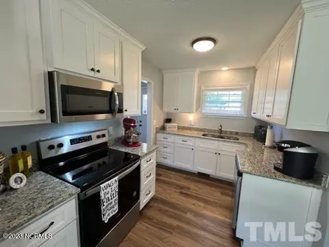 604 S 17th St, Erwin, NC 28339 photo 3