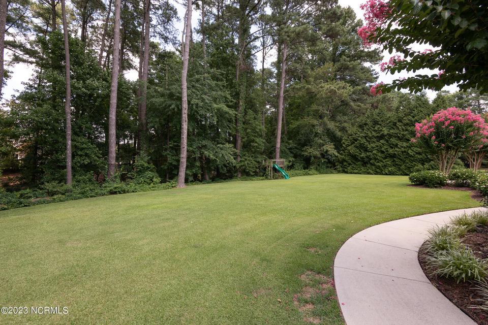  532 Westminster Cir, Greenville, NC 27858 photo 11