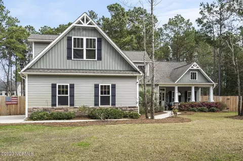 949 Dan Owen Dr, Hampstead, NC 28443 photo 2