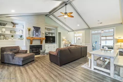 949 Dan Owen Dr, Hampstead, NC 28443 photo 14