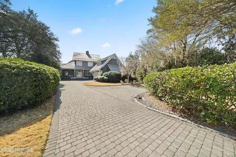 409 Bradley Creek Point Rd, Wilmington, NC 28403