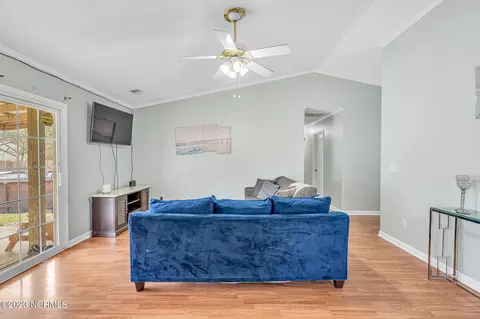 102 Avon Dr, Hubert, NC 28539 photo 5