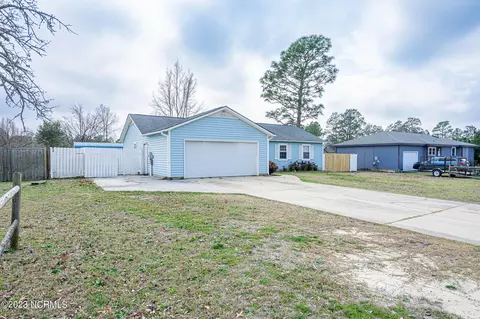 102 Avon Dr, Hubert, NC 28539 photo 24