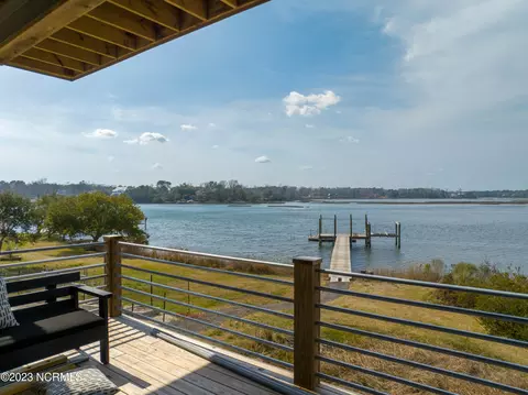 370 Batson Rd, Hampstead, NC 28443 photo 5