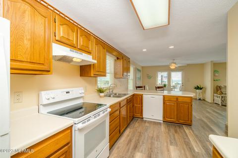 210 Smith St, Atlantic Beach, NC 28512 photo 15