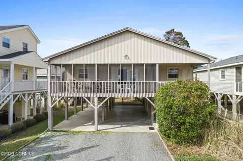 438 3rd St, Sunset Beach, NC 28468 photo 1