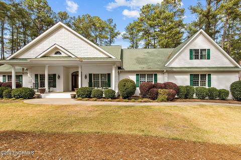 10 Kinbuck Ct, Pinehurst, NC 28374