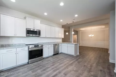 931 Eakins Ln, Richlands, NC 28574 photo 9