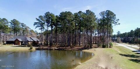 4801 Delft Dr, New Bern, NC 28562