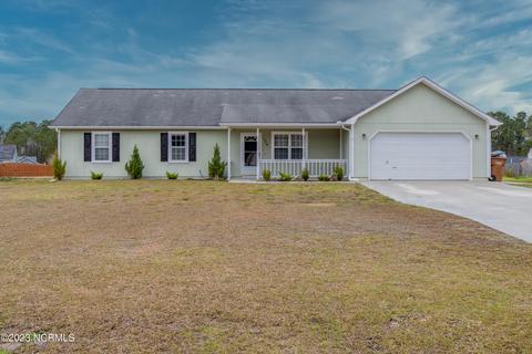 124 Daphne Dr, Hubert, NC 28539 photo 1