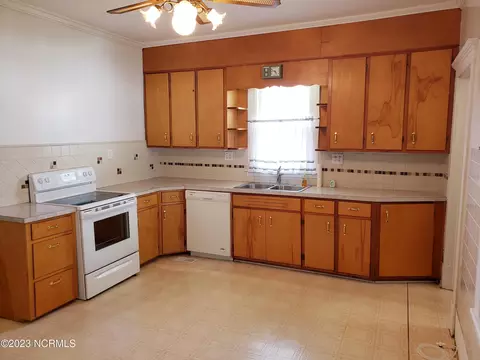 136 Maple St, Brunswick, NC 28424 photo 32