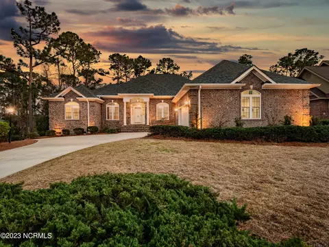 58 Windsor Cir SW, Ocean Isle Beach, NC 28469