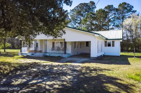 1371 General Howe Hwy, Riegelwood, NC 28456