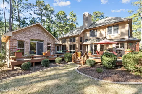 13 Pinewild Dr, Pinehurst, NC 28374 photo 3