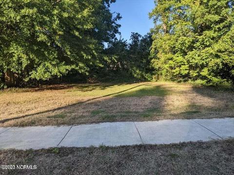 504 Broad St W, Wilson, NC 27893 photo 1