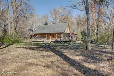 129 Meads Rd, Shawboro, NC 27973