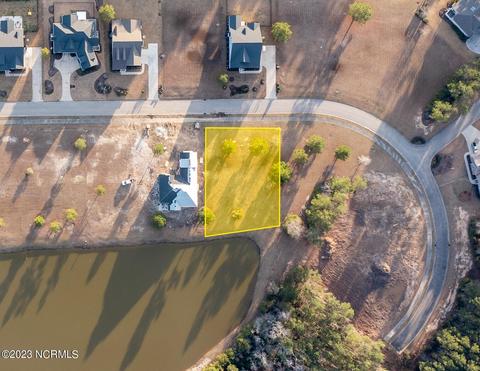 8972 Chesterfield Dr NW, Calabash, NC 28467