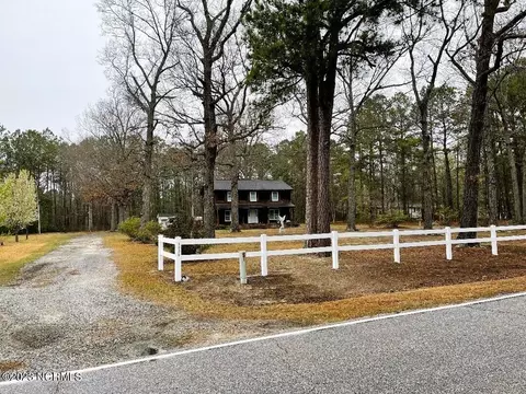 1838 Thigpen Rd, Greenville, NC 27834