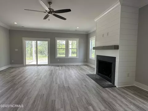 296 E Ivybridge Dr, Hubert, NC 28539 photo 5