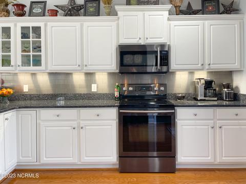 116 Mulberry Cir, Hampstead, NC 28443 photo 23