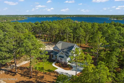 147 Shaw Dr, West End, NC 27376